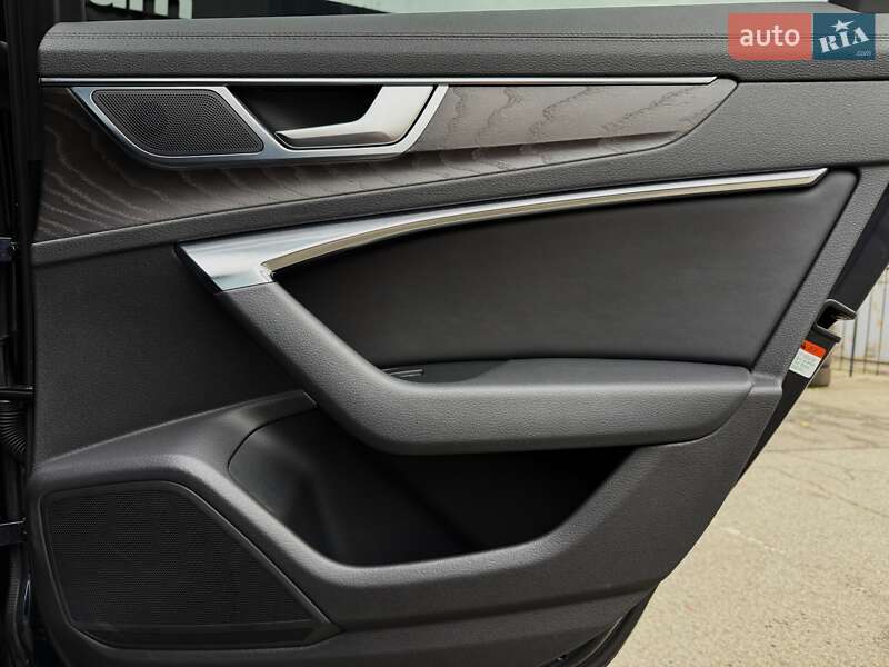 Седан Audi A6 2020 в Киеве