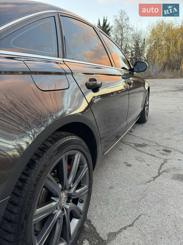 Седан Audi A6 2011 в Звягелі