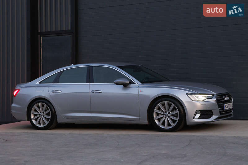 Седан Audi A6 2019 в Дубно