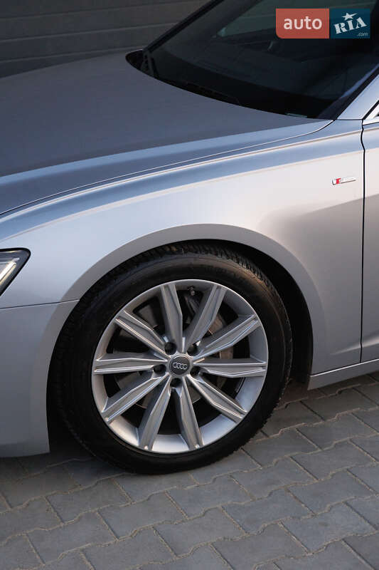 Седан Audi A6 2019 в Дубно