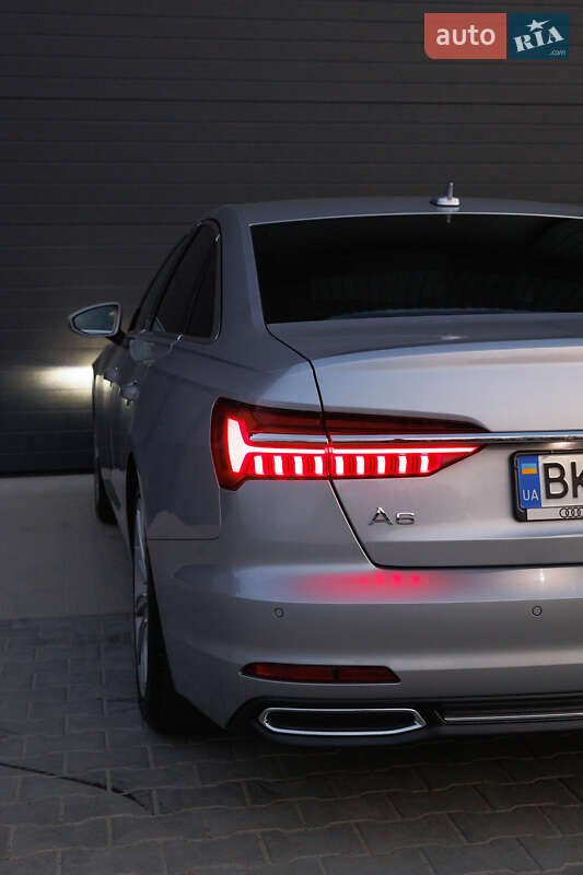 Седан Audi A6 2019 в Дубно