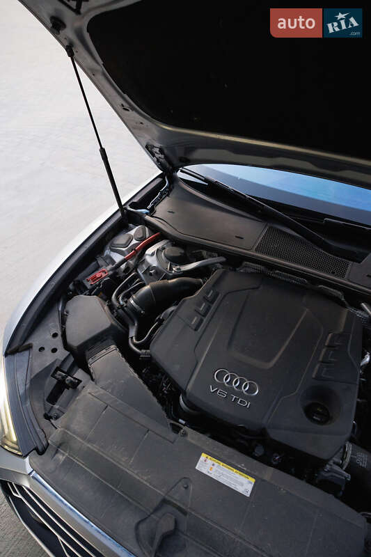 Седан Audi A6 2019 в Дубно