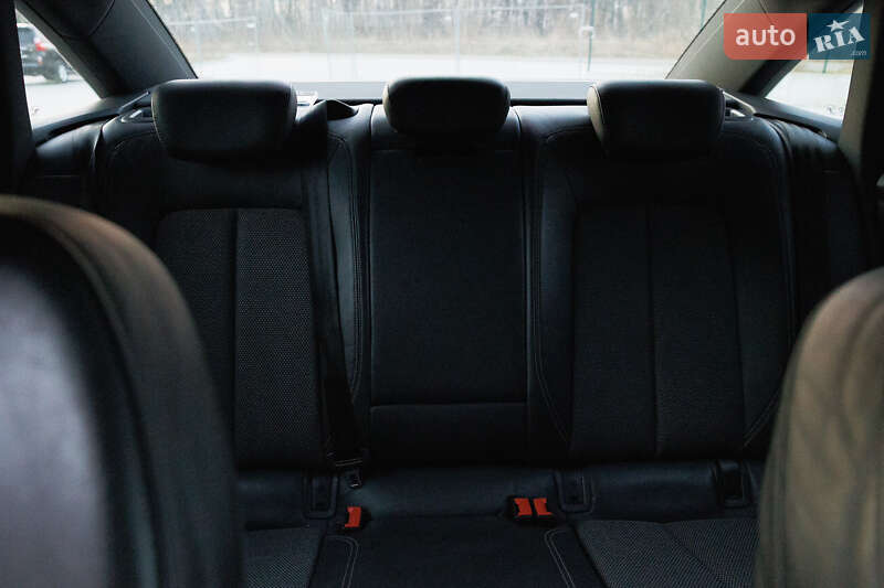 Седан Audi A6 2019 в Дубно