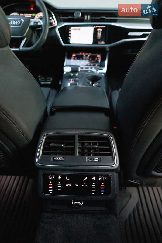 Седан Audi A6 2019 в Дубно