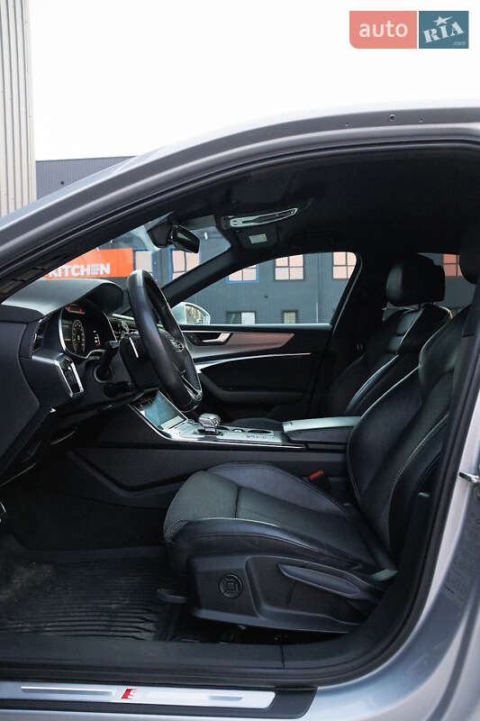 Седан Audi A6 2019 в Дубно