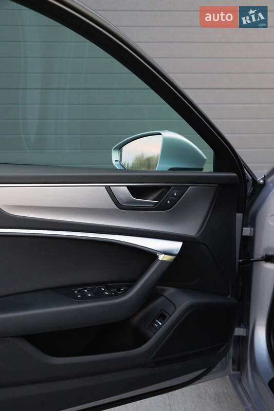 Седан Audi A6 2019 в Дубно