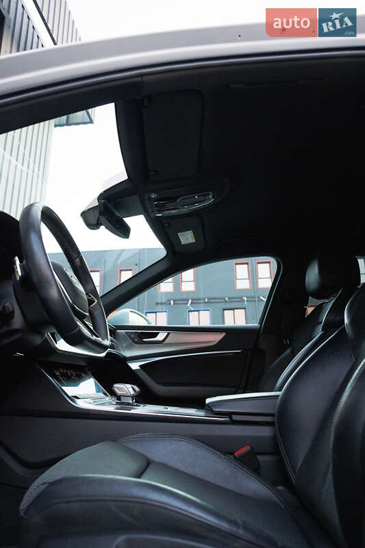 Седан Audi A6 2019 в Дубно