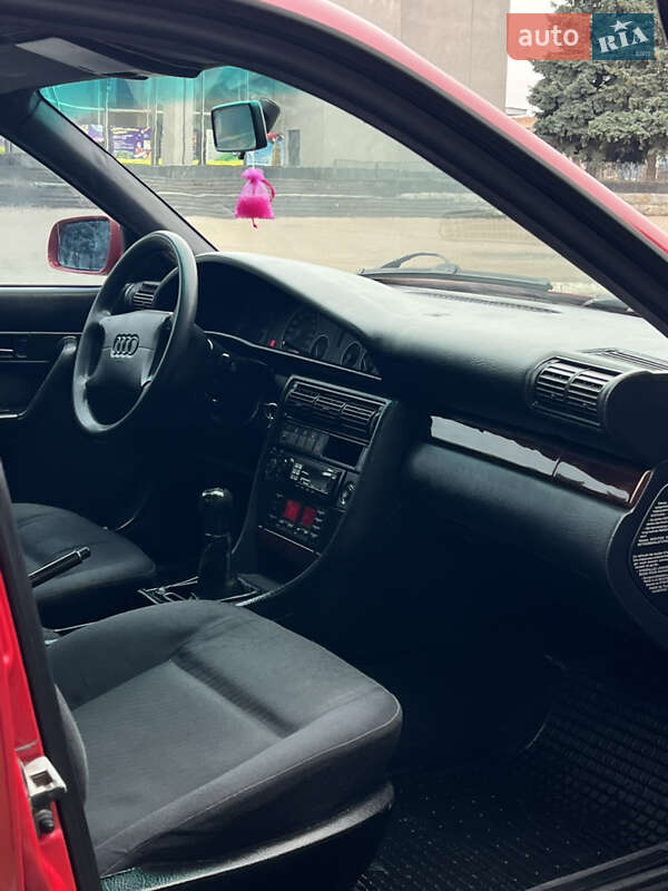 Седан Audi A6 1995 в Рівному