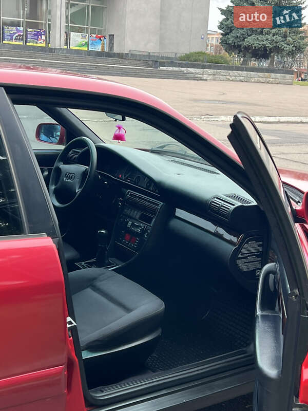 Седан Audi A6 1995 в Рівному