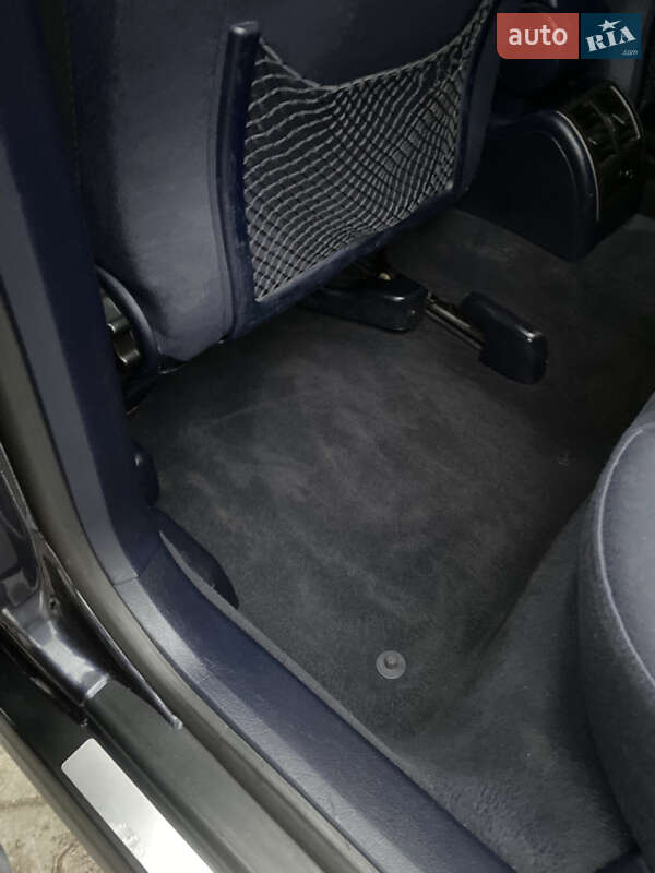 Універсал Audi A6 2002 в Звягелі