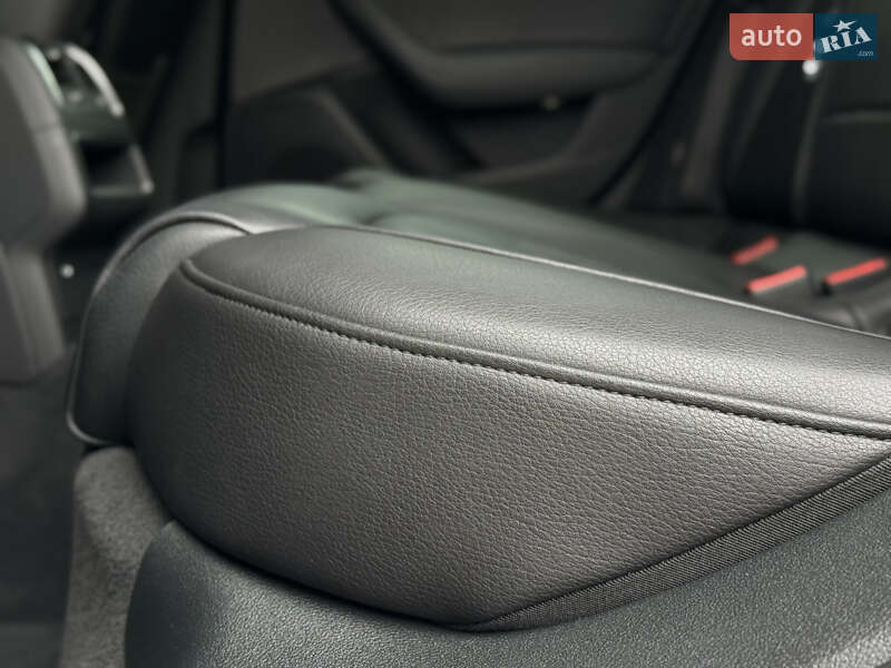 Седан Audi A6 2016 в Киеве