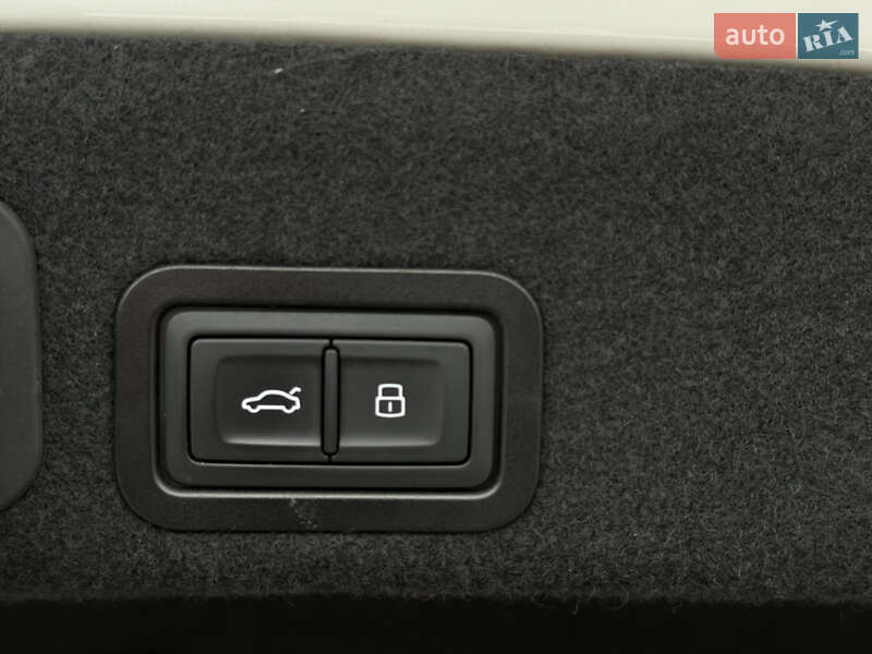 Седан Audi A6 2016 в Киеве