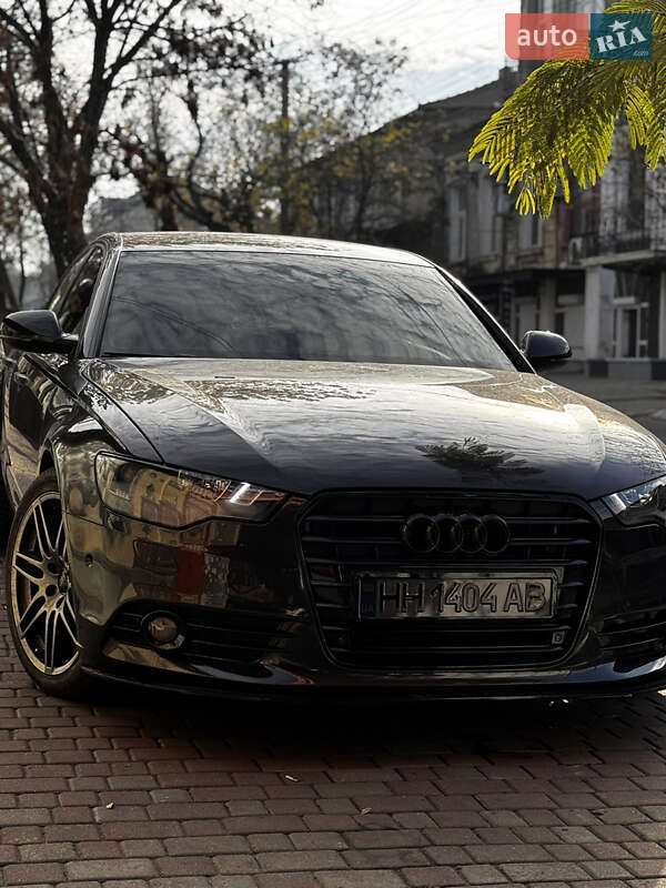 Седан Audi A6 2012 в Ровно