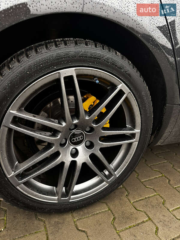 Седан Audi A6 2012 в Ровно