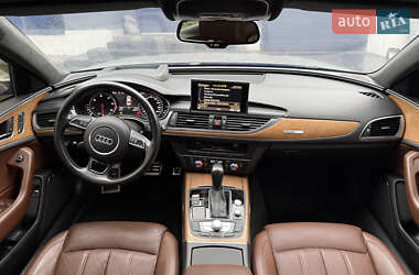 Седан Audi A6 2015 в Умані