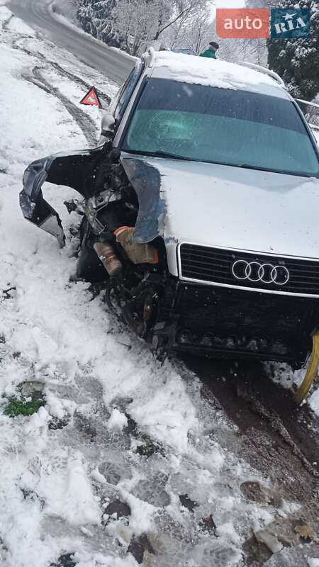 Универсал Audi A6 2002 в Пустомытах