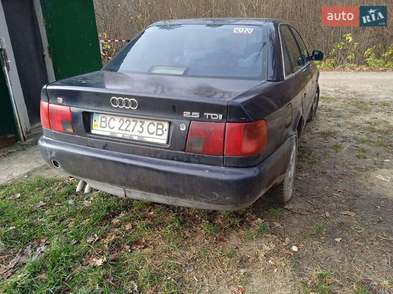 Седан Audi A6 1997 в Рава-Русской