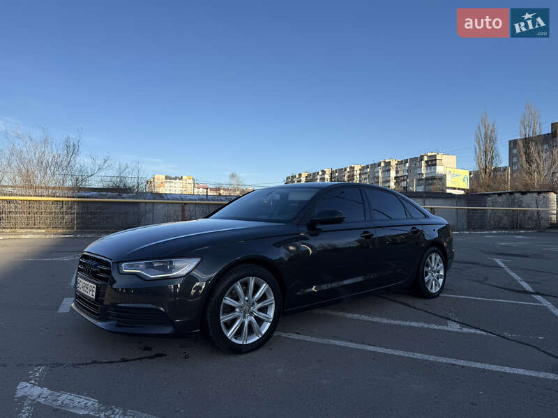 Седан Audi A6 2011 в Ивано-Франковске