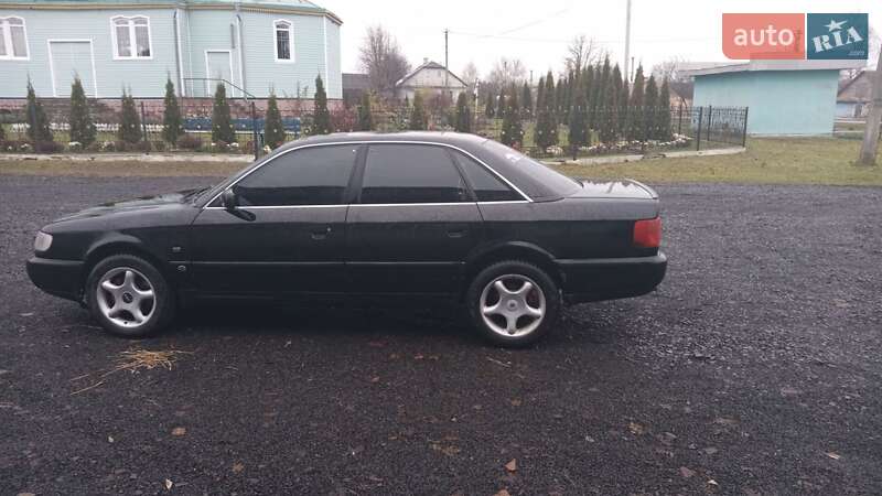 Седан Audi A6 1995 в Горохові