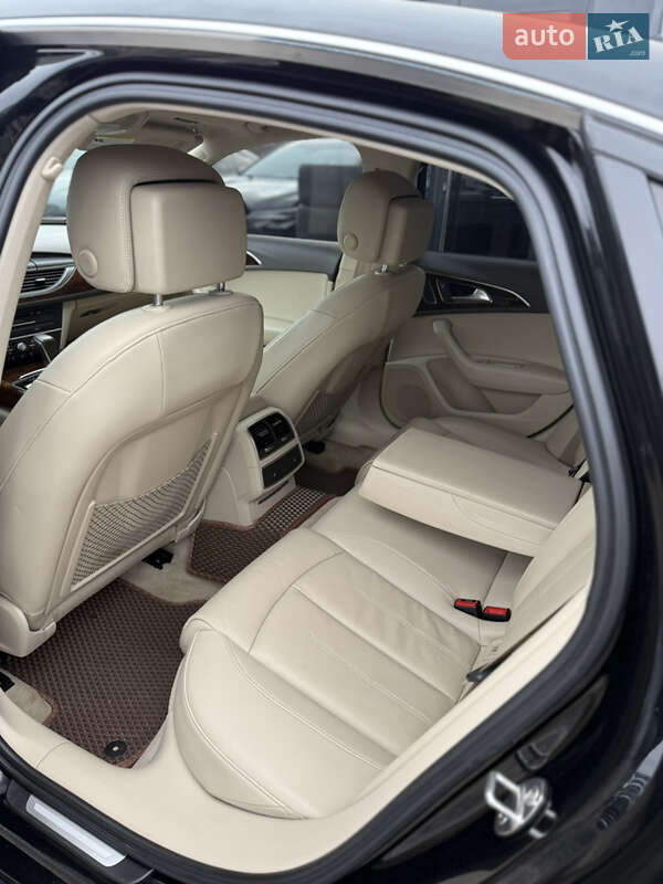 Седан Audi A6 2015 в Рівному