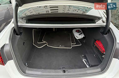 Седан Audi A6 2015 в Луцке
