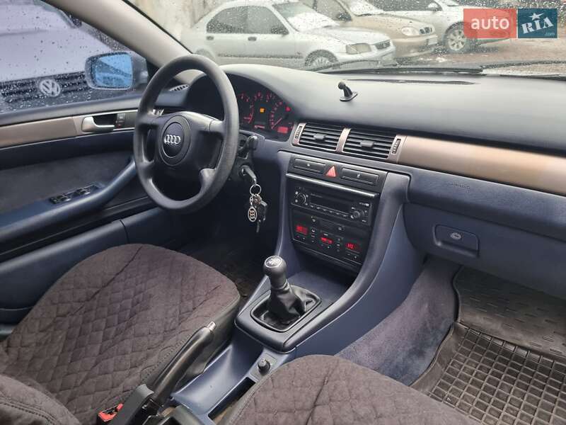 Седан Audi A6 1998 в Кременці