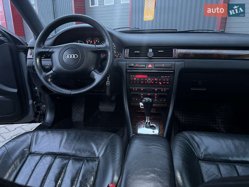 Седан Audi A6 2001 в Лубнах