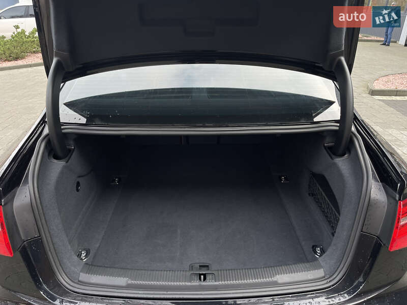 Седан Audi A6 2013 в Ровно