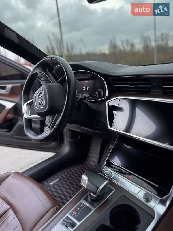 Седан Audi A6 2018 в Киеве