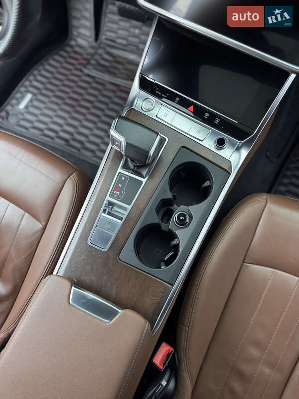 Седан Audi A6 2018 в Киеве