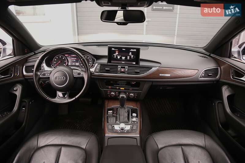 Седан Audi A6 2015 в Киеве