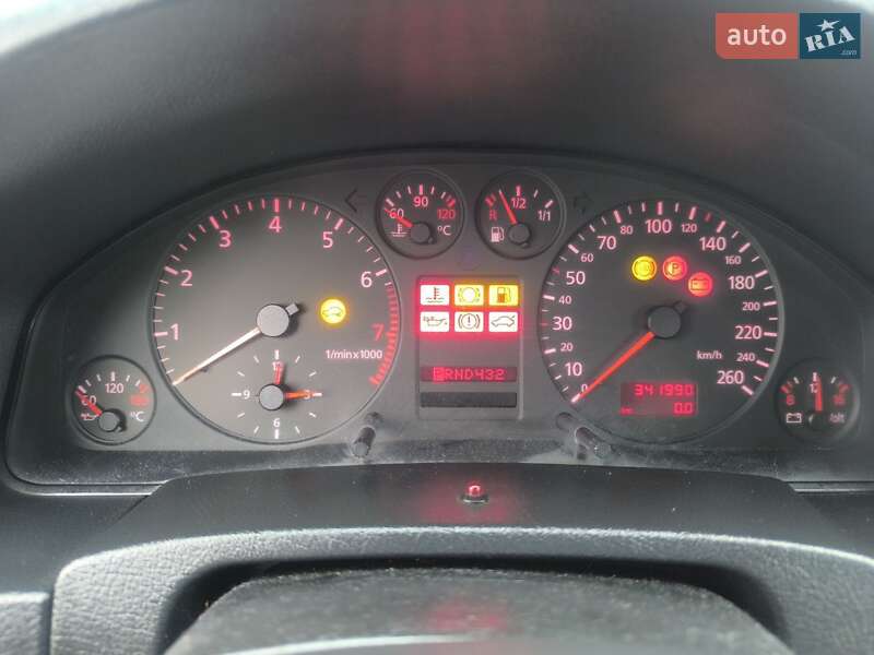 Седан Audi A6 1998 в Чернівцях