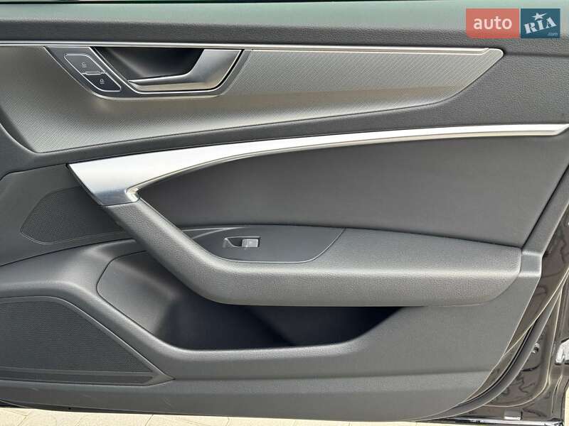 Седан Audi A6 2022 в Стрые