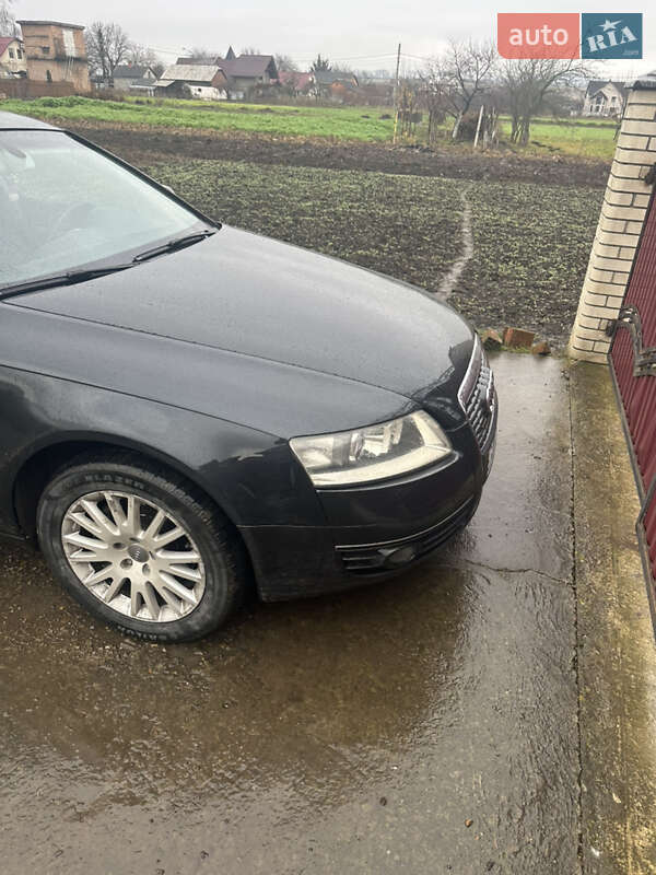Седан Audi A6 2004 в Залещиках