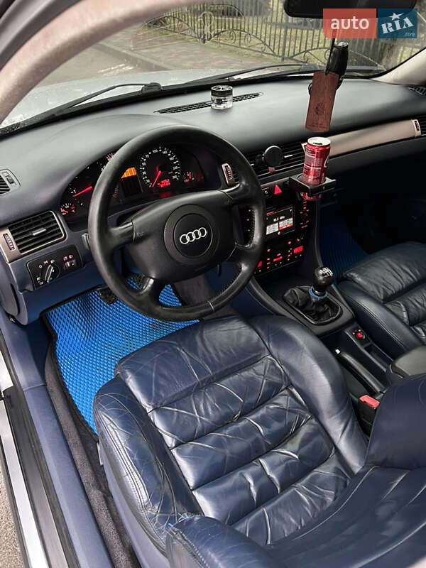 Универсал Audi A6 2001 в Ратным