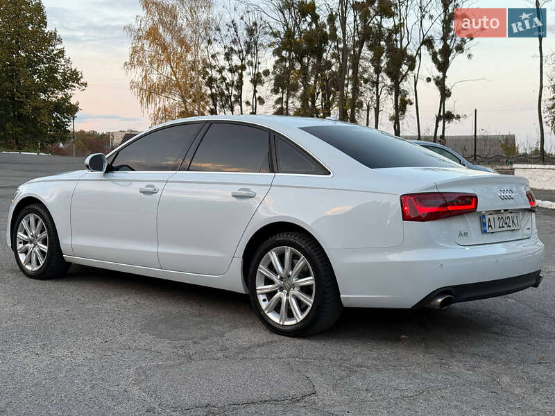 Седан Audi A6 2014 в Тараще