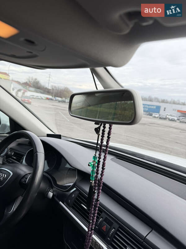 Седан Audi A6 2012 в Ужгороде