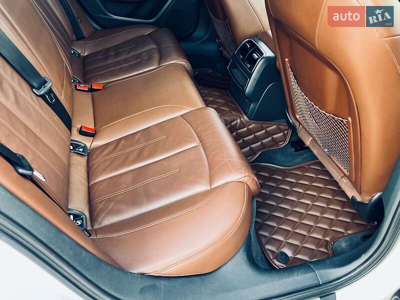 Седан Audi A6 2015 в Киеве