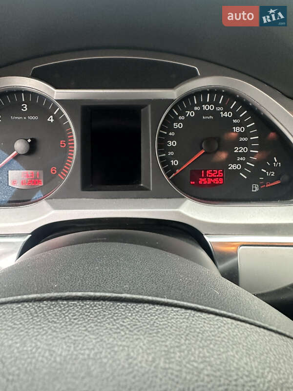 Седан Audi A6 2004 в Залещиках