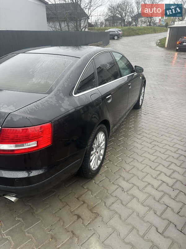 Седан Audi A6 2004 в Залещиках