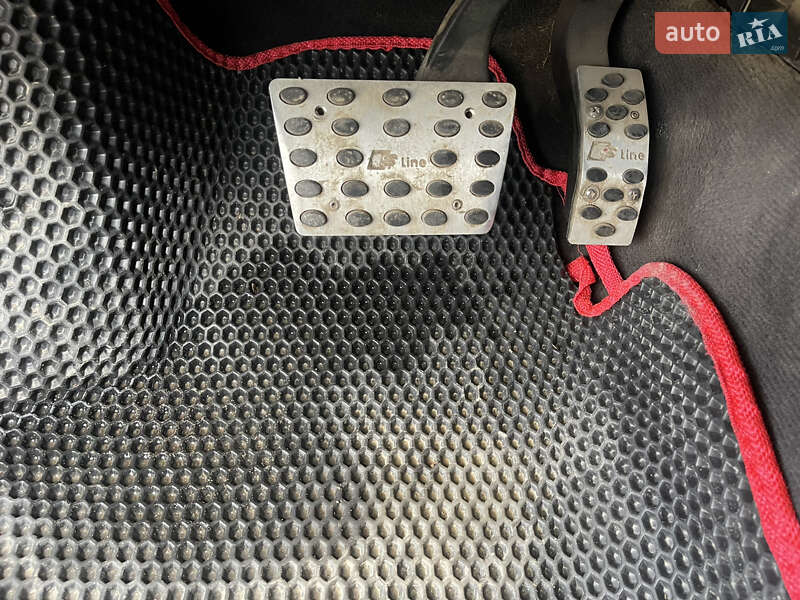 Седан Audi A6 2000 в Немирове