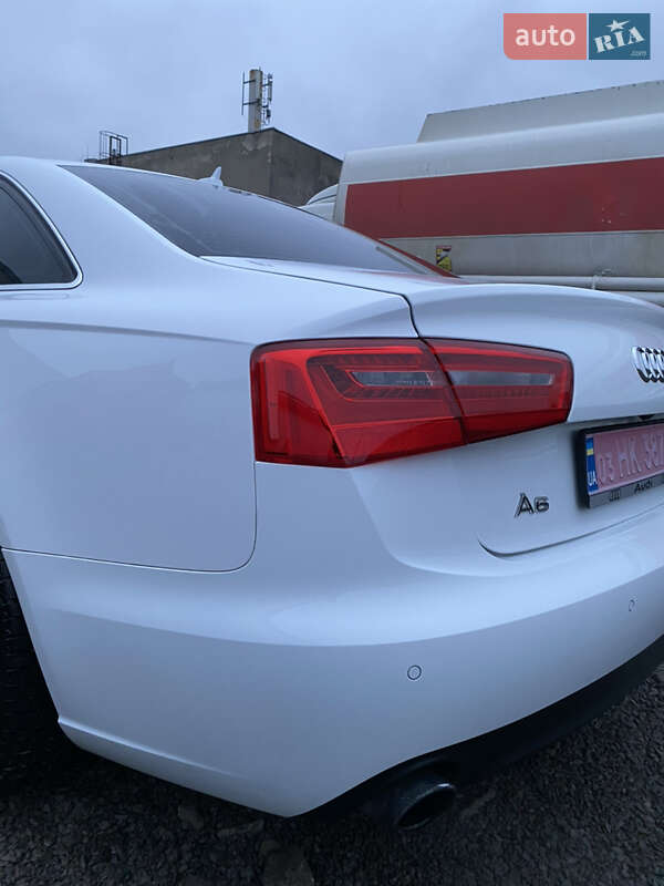 Седан Audi A6 2014 в Рівному