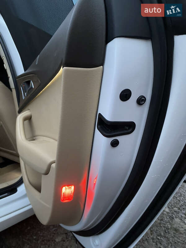 Седан Audi A6 2014 в Рівному