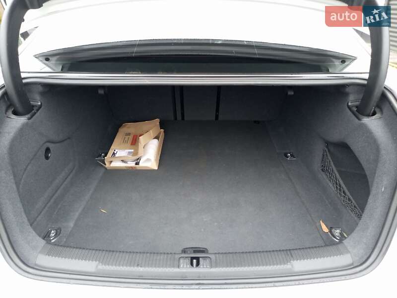 Седан Audi A6 2013 в Ивано-Франковске