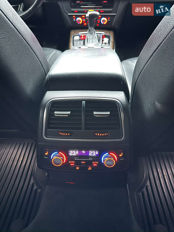 Седан Audi A6 2014 в Звягеле