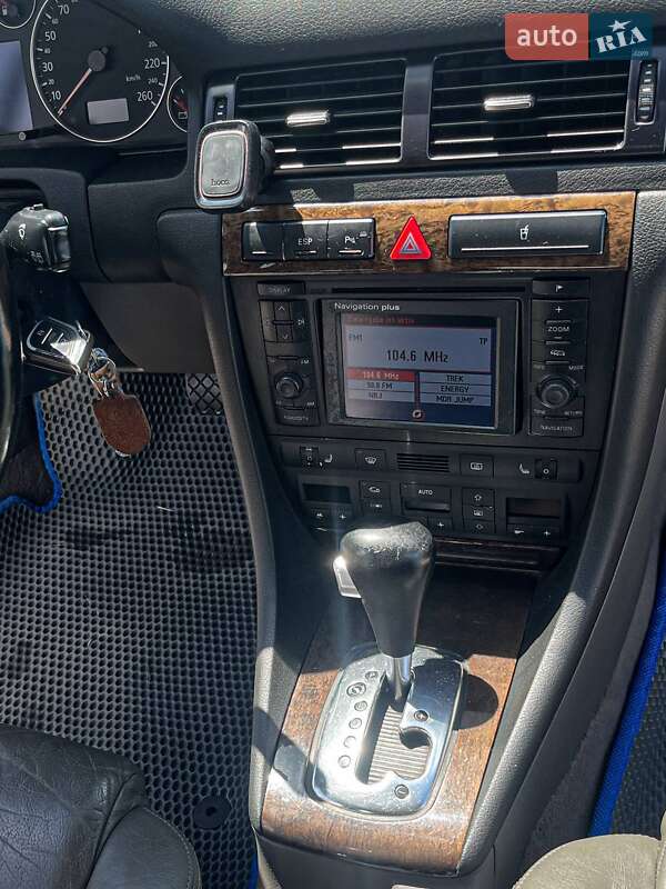 Универсал Audi A6 2002 в Ровно