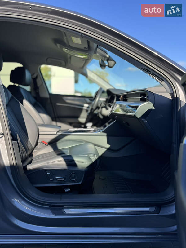 Седан Audi A6 2019 в Вараше