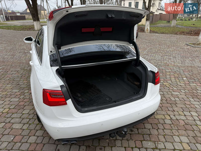 Седан Audi A6 2013 в Тячеві