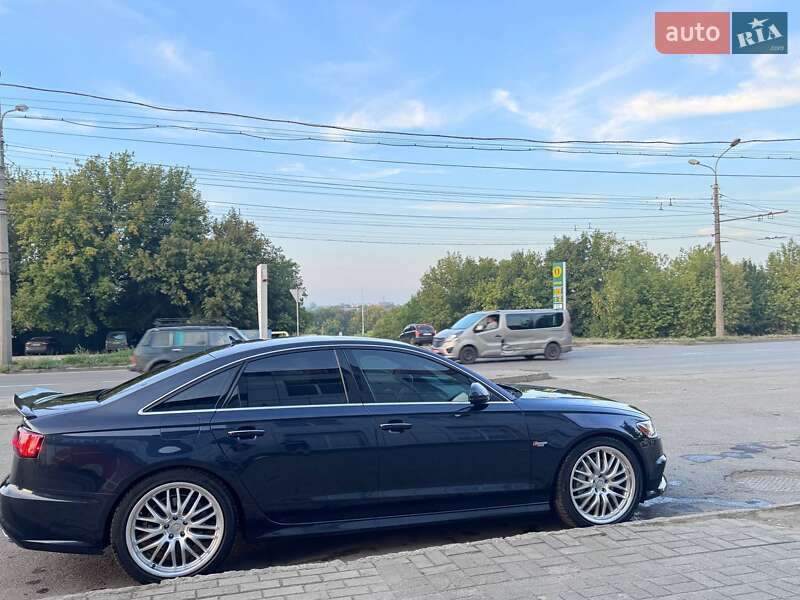 Седан Audi A6 2017 в Сумах