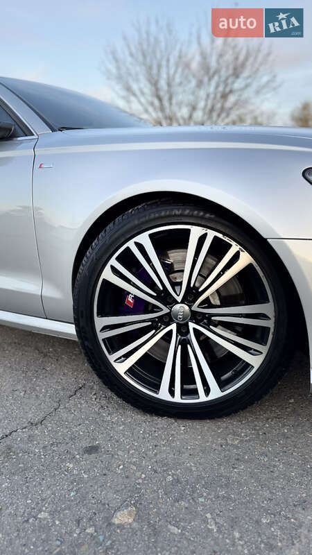 Универсал Audi A6 2012 в Днепре